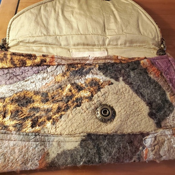 Artisan Handmade, Felted wool, feathers, patchwork shoulder bag, clutch OOAK - Picture 7 of 11